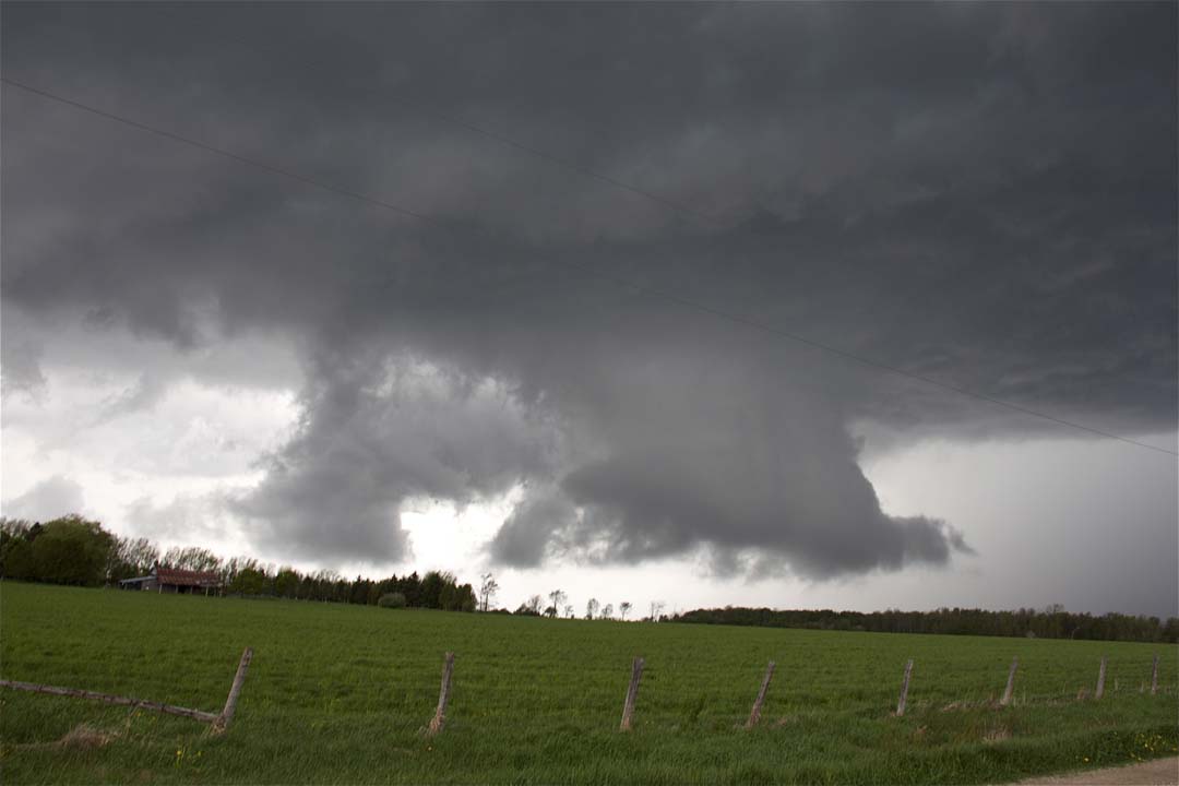 Stormchaser Travis Farncombe captured this potentially dangerous cloud near Shelburne.