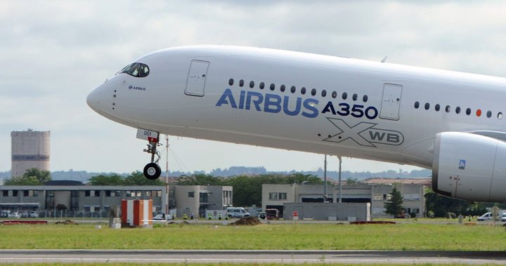 First Flight Of Airbus A350 Reopens Wide Body Race Globalnewsca