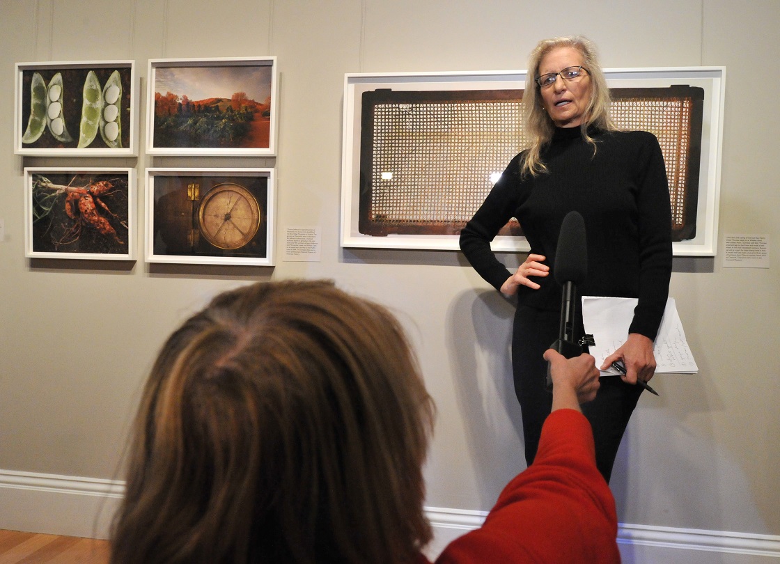 FILE: Famed photographer Annie Leibovitz address the media at the press preview for her new exhibition 'Pilgrimage' at the Smithsonian's Museum of American Art in Washington, DC on January 24, 2012.