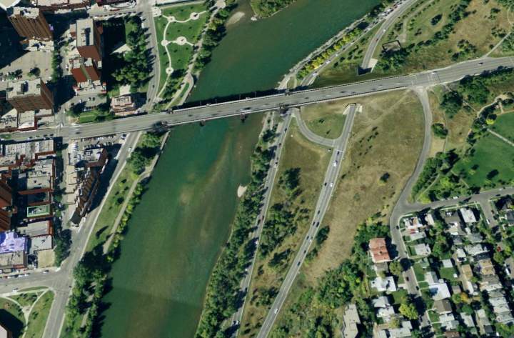 Photo gallery: Calgary streets before and during the flood | Globalnews.ca