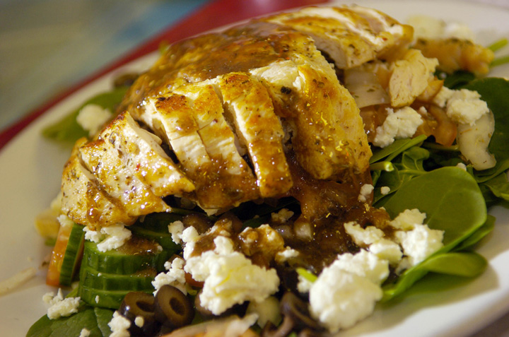 Global News asked a handful of experts from coast to coast for their tips on hitting the health reset button in the new year.