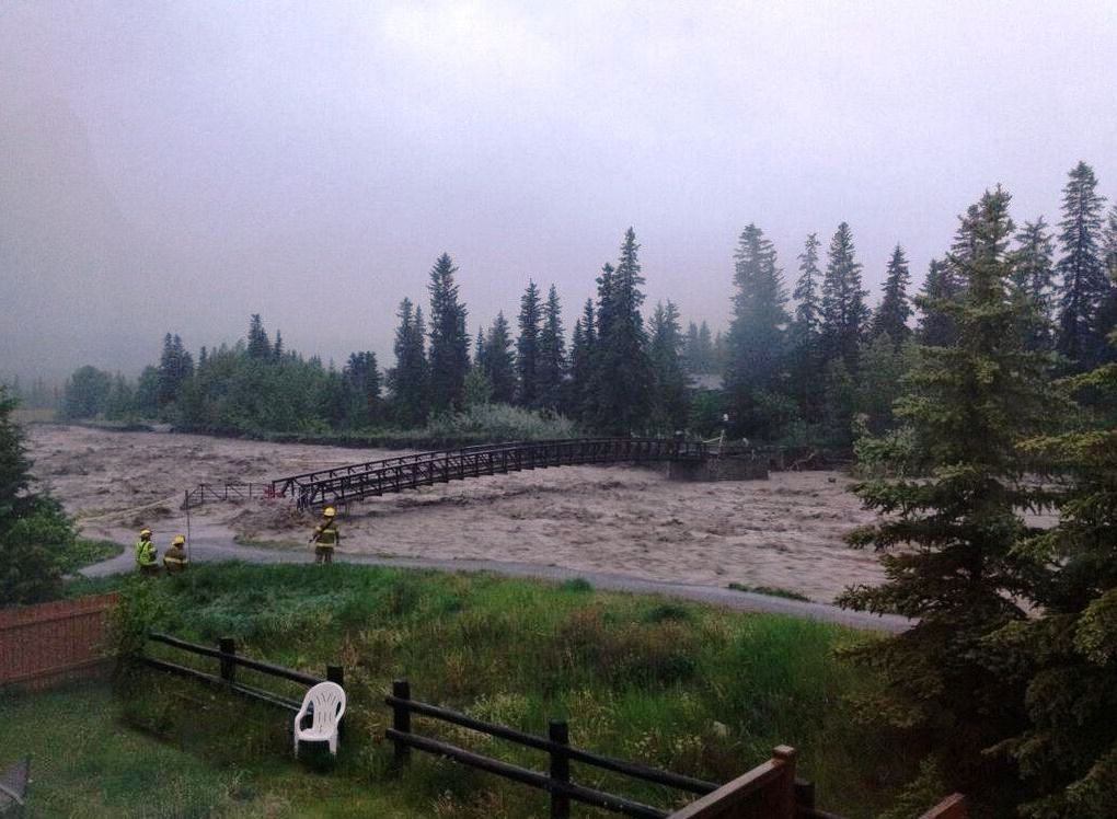 Trans-Canada highway reopened in Banff National Park | Globalnews.ca