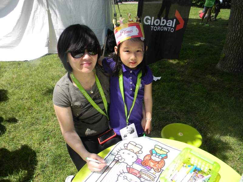 Family colouring JDRF Walk Global Toronto tent