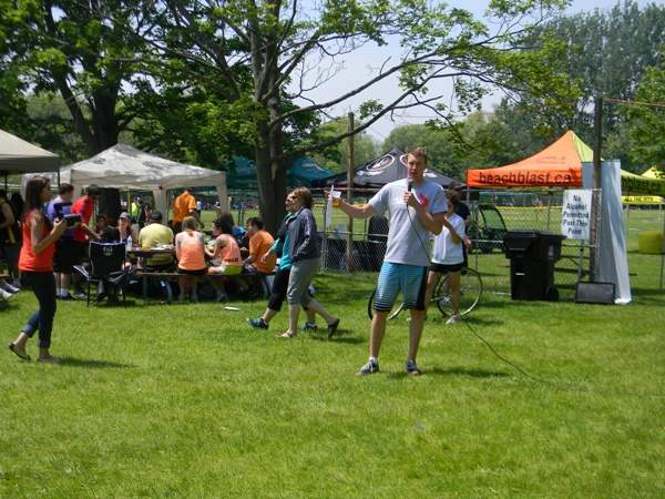 live auction anthony farnell hope volleyball tournament fundraiser centre island