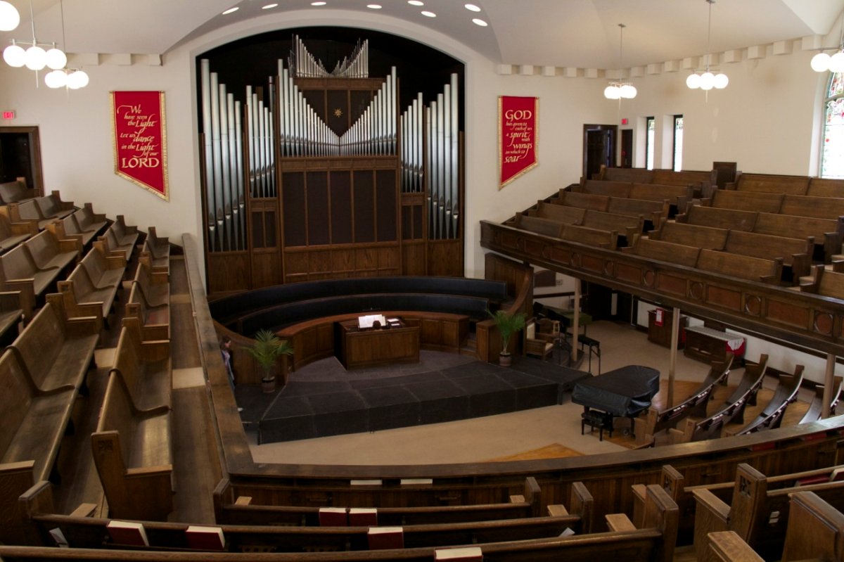 The organ in the Knox Metropolitan United Church.