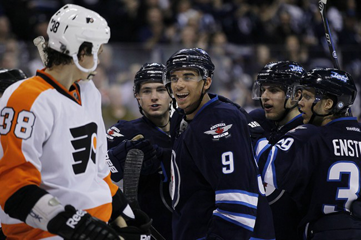 Evander Kane of Winnipeg Jets Goes to K.H.L. During Lockout - The New York  Times