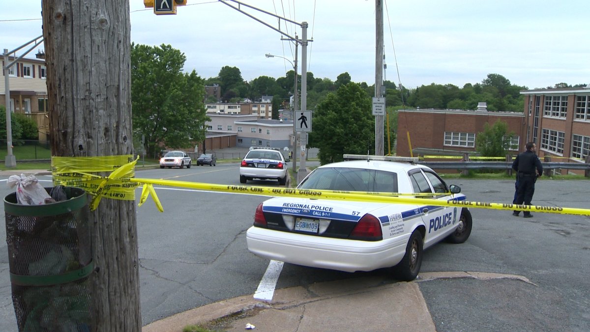 Police Shoot Armed Suspect After Brief Chase Halifax Globalnewsca