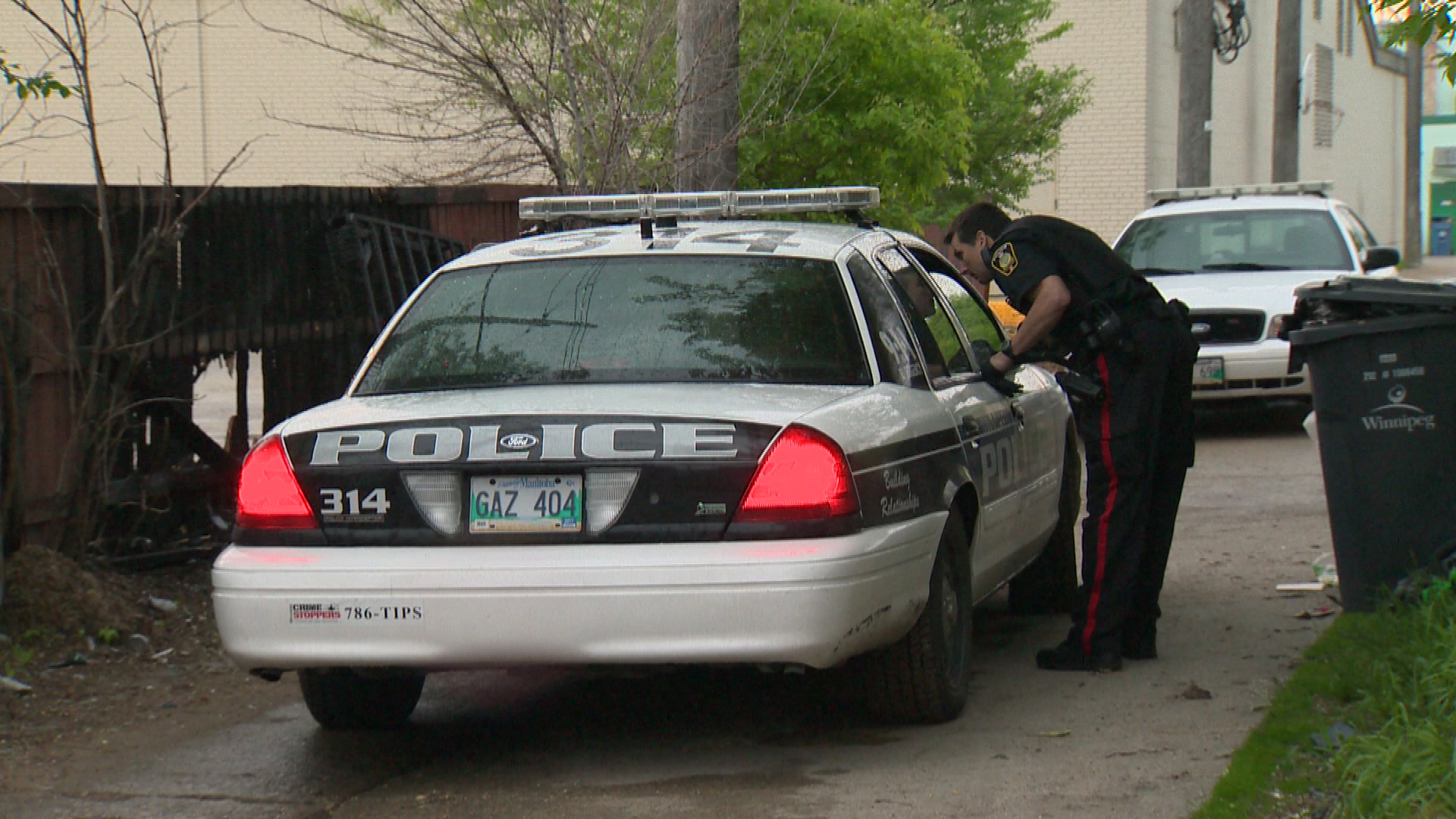 Police Scouring North End After Reports Of Shooting - Winnipeg ...