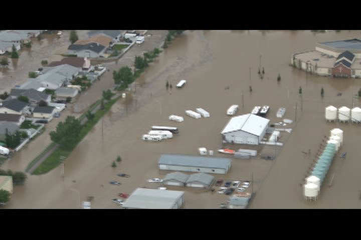 VIDEO and GALLERY: Flooding in High River | Globalnews.ca