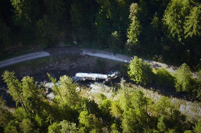 Water tank for residents of Slocan Valley fuel spill damaged by vandals - image