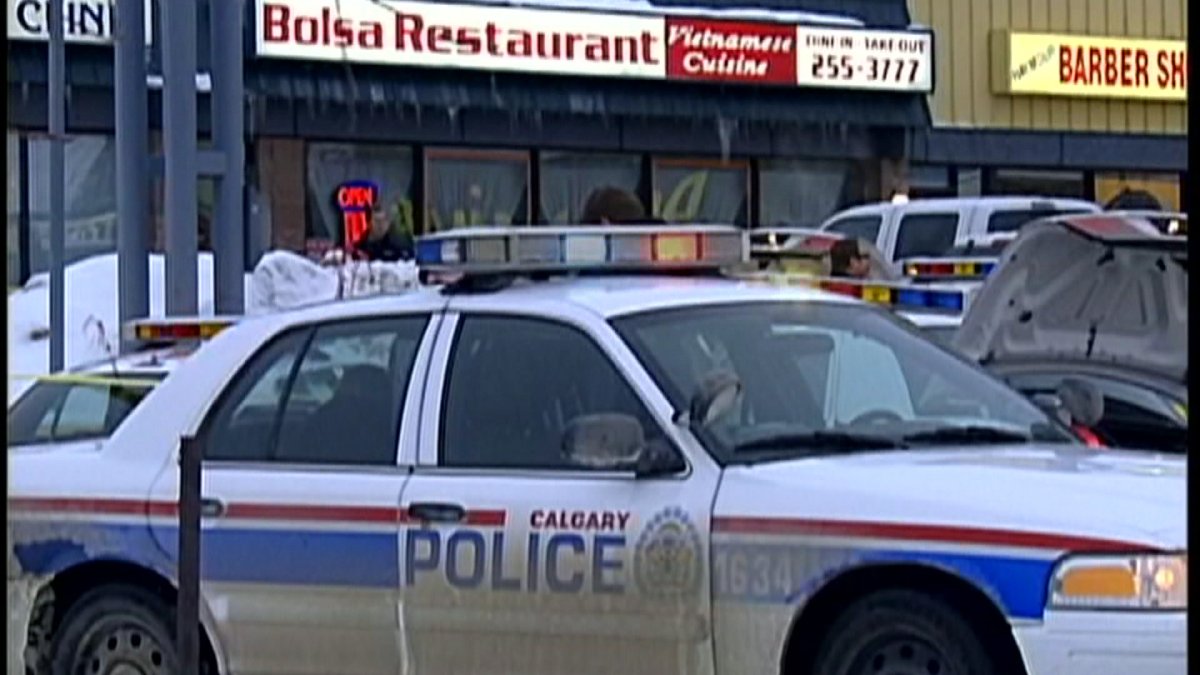 Police investigate a shooting that killed three people at Bolsa restaurant on January 1st, 2009.