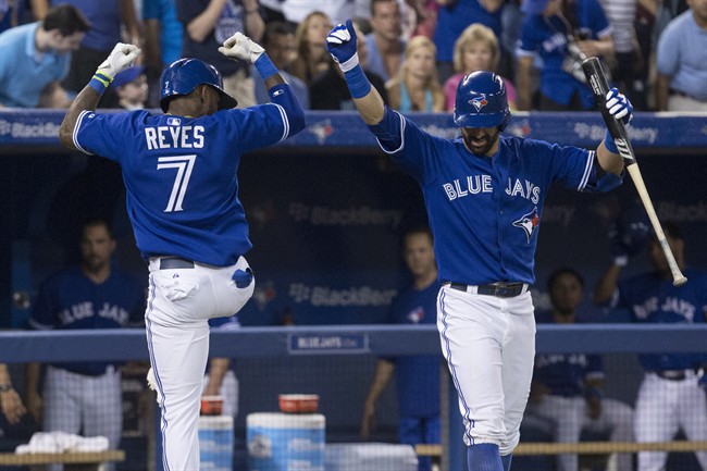 Toronto Blue Jays trades for Jose Reyes, R.A. Dickey impress