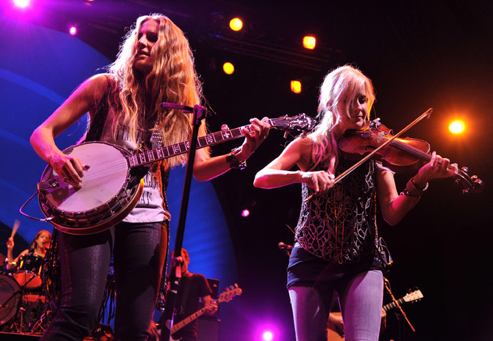 Martie Maguire and Emily Robison of Court Yard Hounds, pictured in 2011.