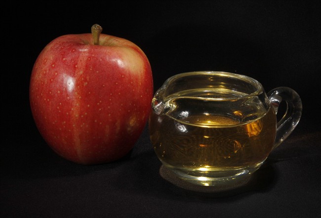 The FDA will limit arsenic in apple juice to same levels allowed in drinking water - image