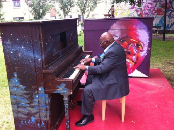 Jazz pianist Oliver Jones