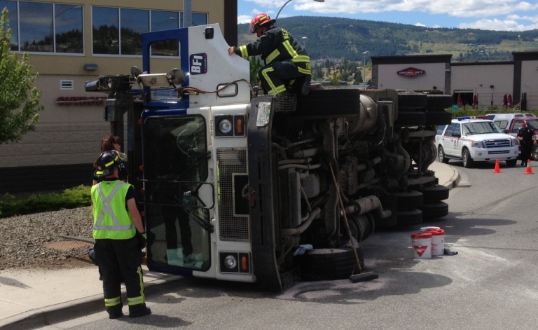 Garbage truck rollover WK - image