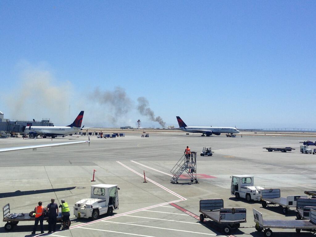 One of the first images of the plane crash at SFO.