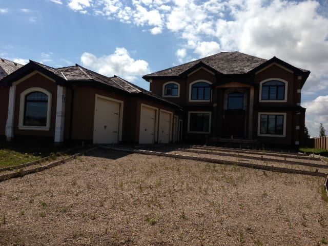 Strathcona County home where Davidoff was allegedly held.