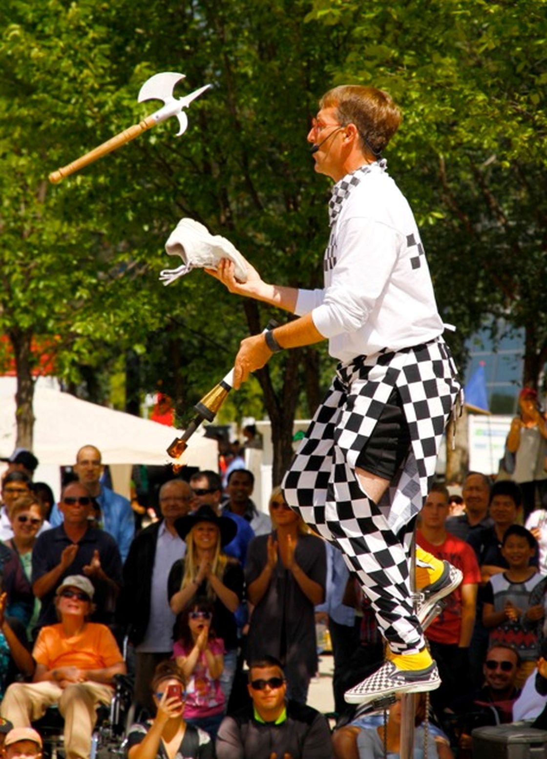 Photo Gallery Edmonton Street Performers Festival Edmonton 