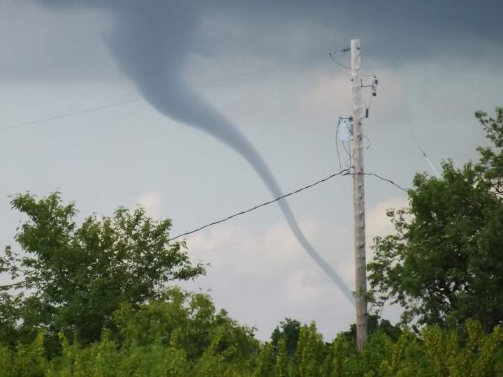 Environment Canada ends tornado watches in southeast corner of Saskatchewan.