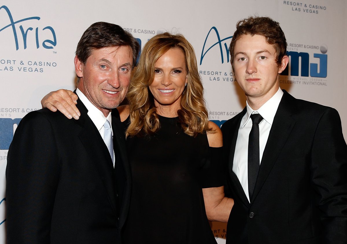 Who is Wayne Gretzky's wife? Meet Janet Jones