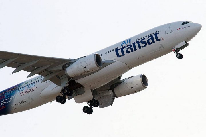 Canadian vacation operator AirTransat has ordered to provide a refund or compensation to customers when flights are moved up by 45 minutes or more. 