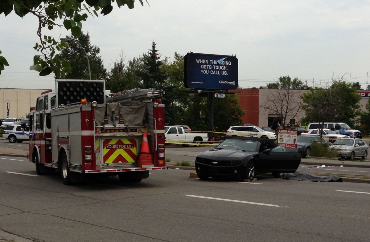 A woman was killed on 42 Ave. and Macleod Tr. Tim Lee/Global News.