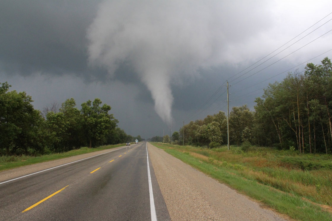 WATCH Orillia tornado from beginning to end; Environment Canada to