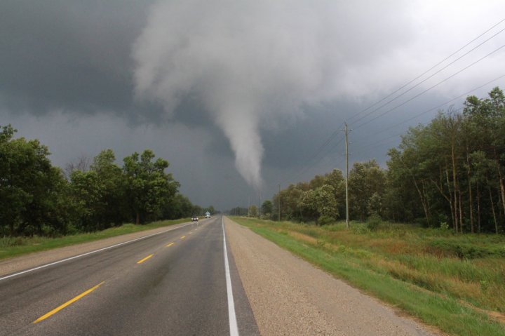 WATCH: Orillia tornado from beginning to end; Environment Canada to ...