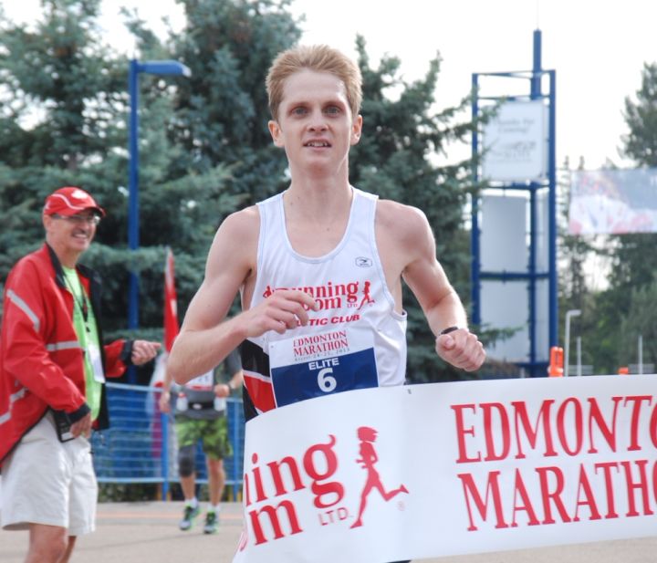 Edmonton Marathon draws thousands - image