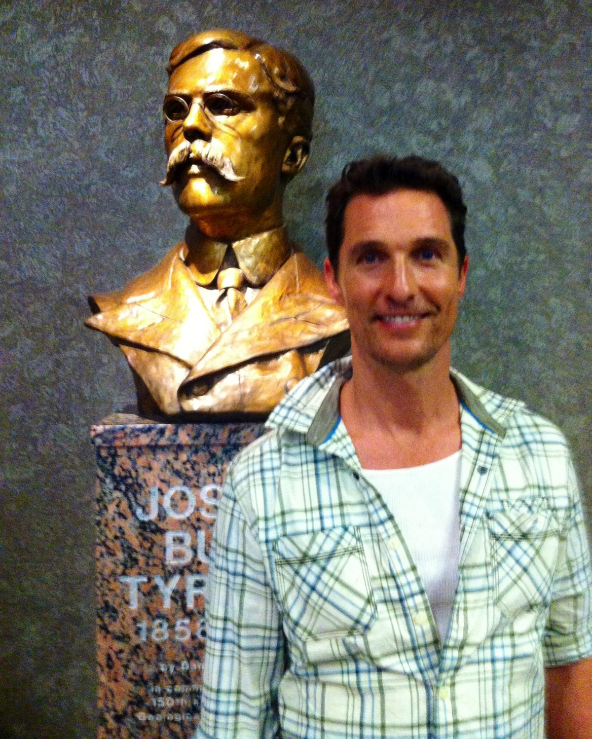 Matthew McConaughey poses at the Royal Tyrell Museum.