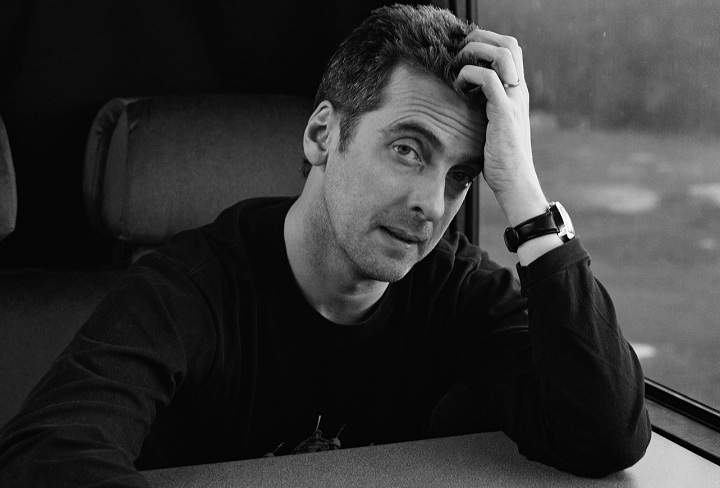 Scottish actor Peter Capaldi poses for a portrait shoot in London, 14th December 1999.