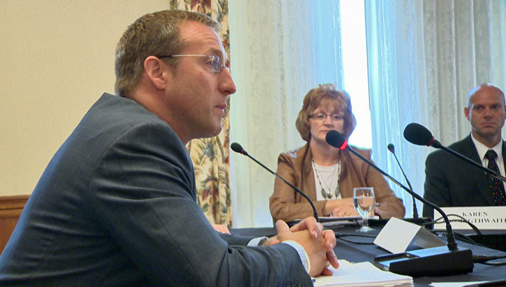 Federal Justice Minister Peter MacKay holds consultations in Saskatoon for national Victims Bill of Rights.