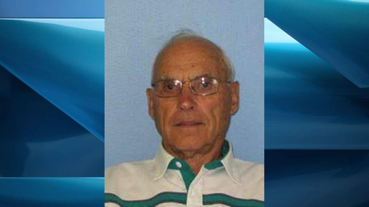 86-year old Robert Douglas Cunningham is a Caucasian male, about 5’2” tall, 135 lbs, with grey hair and eyeglasses.