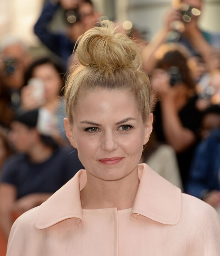 Determined to smuggle her own popcorn into a TIFF screening, actress Jennifer Morrison concealed the snack inside a hair-do known as “The Jiffy Pop.” (Getty Images)