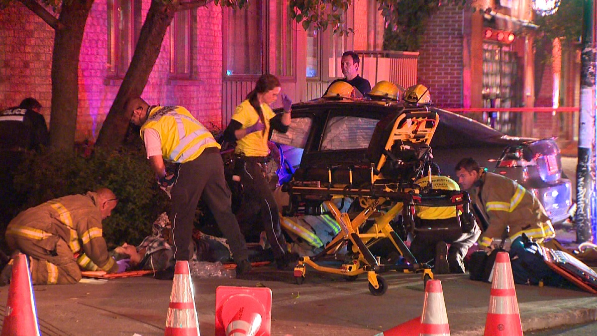 Police arrest driver after car crash in the Plateau - Montreal ...