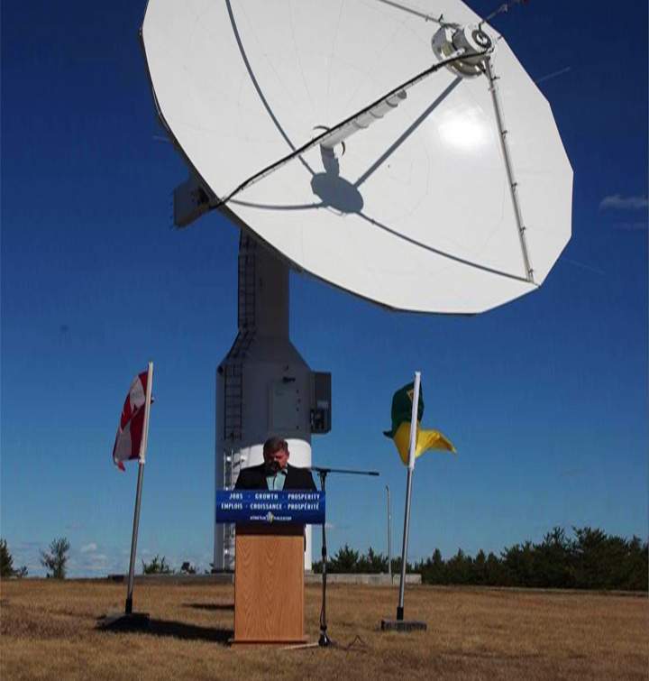 Federal government unveils first in a series of new state-of-the-art antennas in Canada.