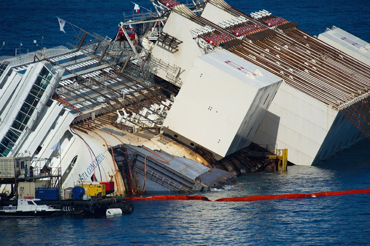 Gallery: Costa Concordia Salvage | Globalnews.ca