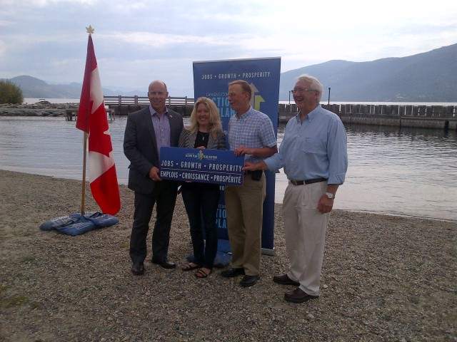 Government breaks out cash for breakwater - image