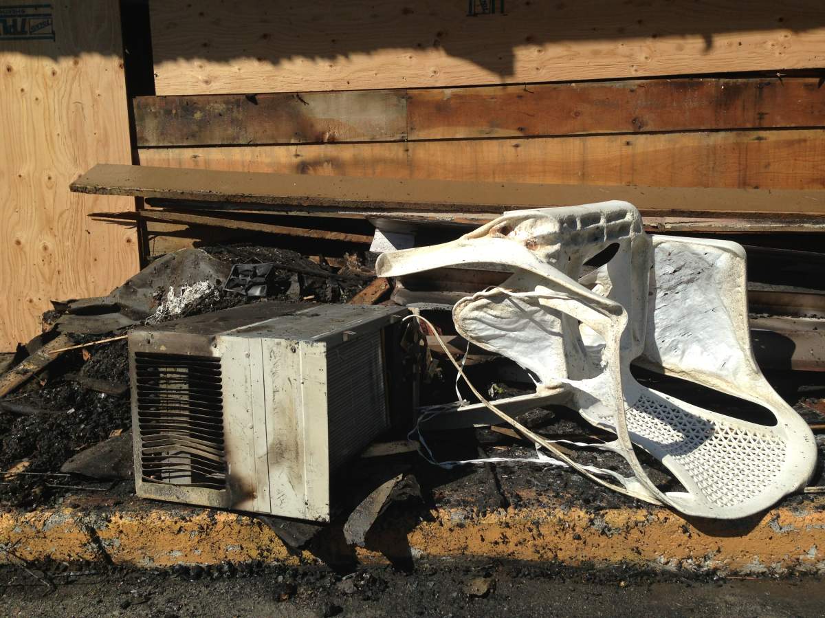Fire sparks at Princeton motel - image