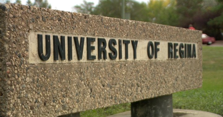 University of Regina разследва 50 случая на възможно академично неправомерно поведение