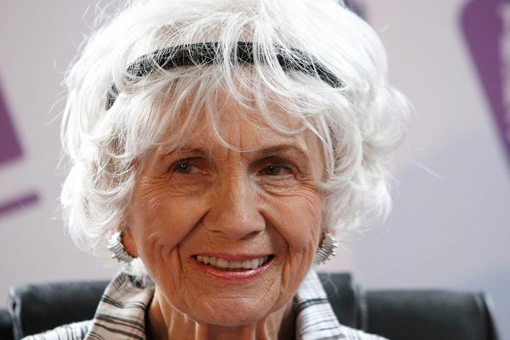 Alice Munro Proving To Be Popular Nobel Laureate | Globalnews.ca