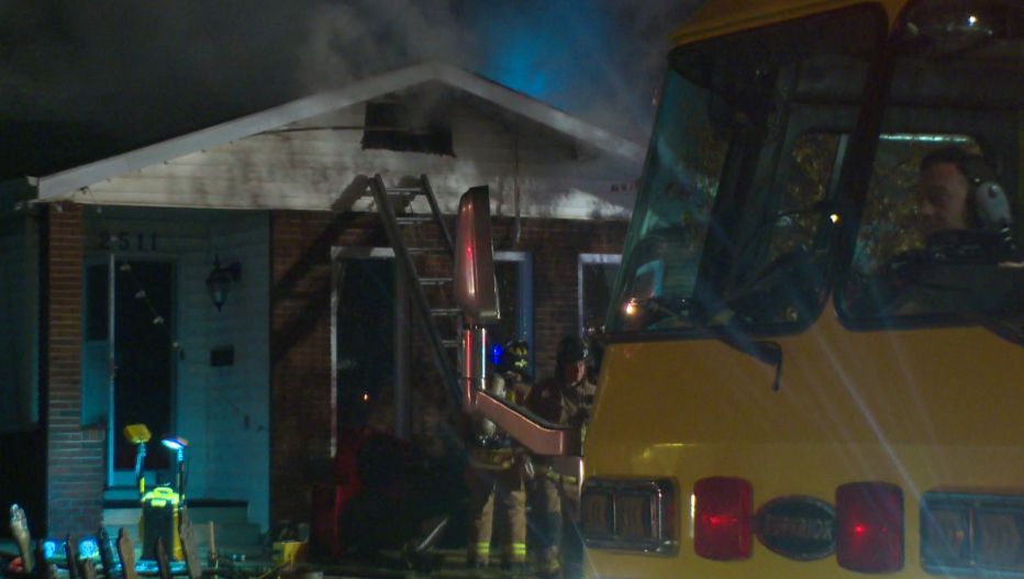 Firefighters urge Edmonton homeowners to inspect fireplaces - image