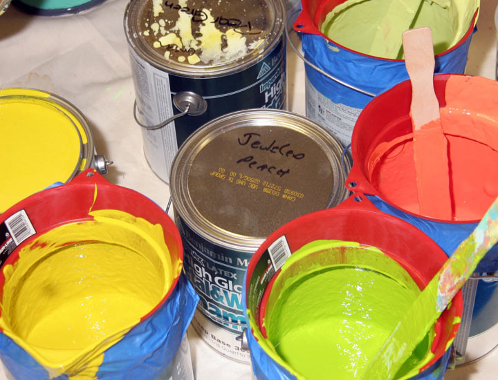 Bright, bold colours the latest trend in home design - image