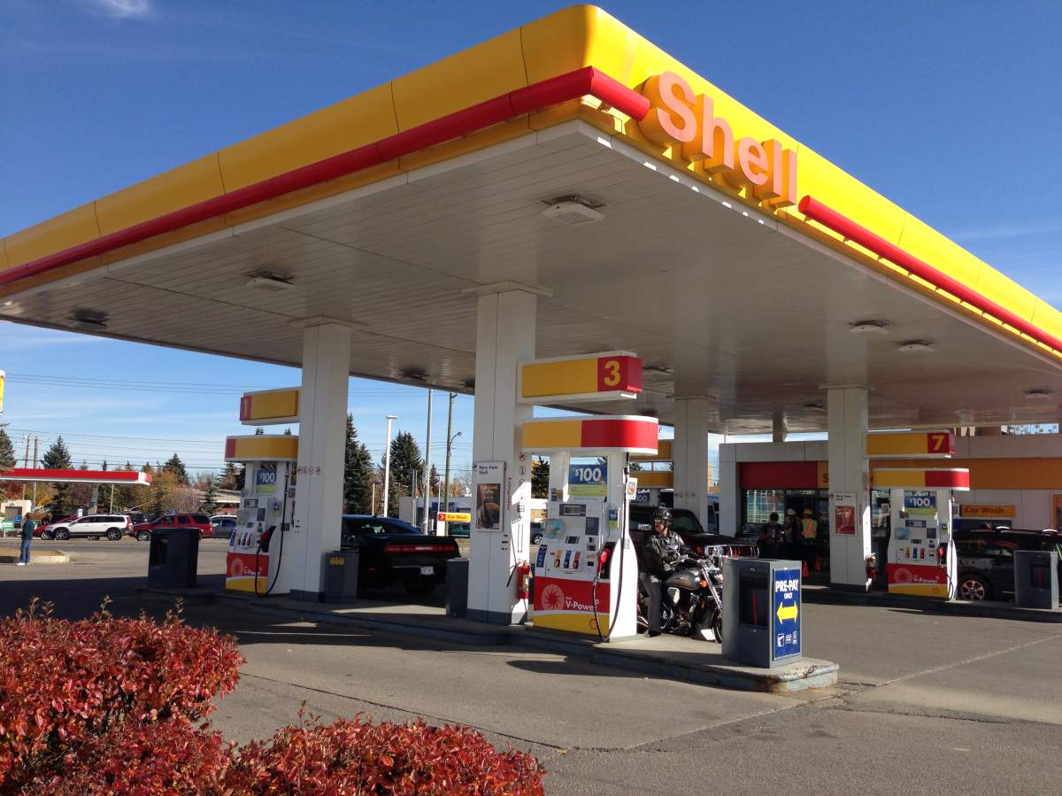 The gas station that James Christians was arrested at.