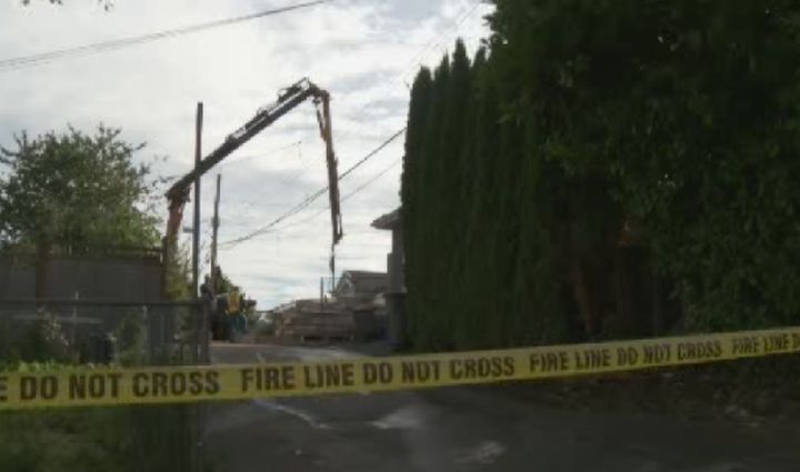 A worker has been killed after a crane came into contact with a Vancouver power line. 