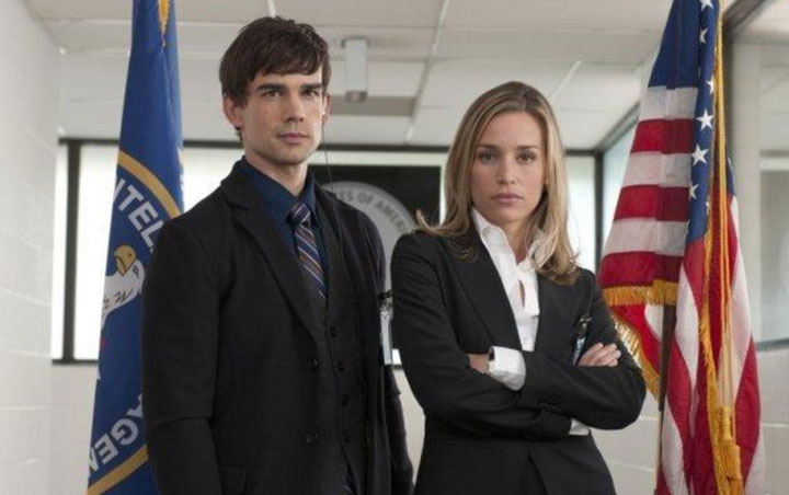 Christopher Gorham and Piper Perabo star in "Covert Affairs.".