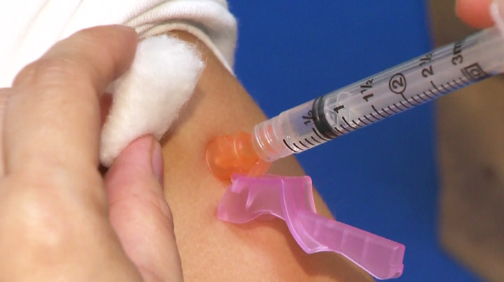 Saskatoon Health Region hoping people roll up their sleeves to get free flu shot as clinics open in the region.