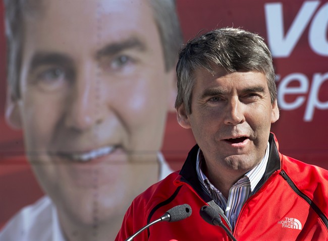 Liberal leader Stephen McNeil addresses supporters as he makes a campaign stop in Elmsdale, N.S. on Sunday, Oct. 6, 2013. 