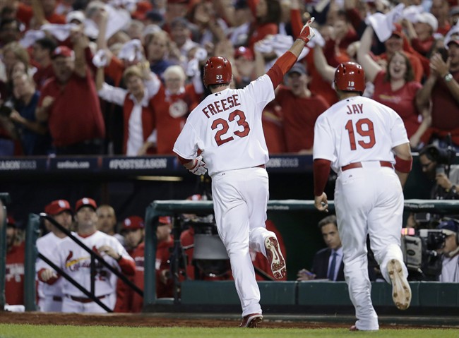 Big bats, Wainwright's quality start lead Cardinals to 9-1 win